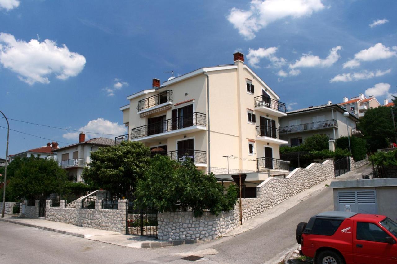 Apartments with a parking space Novi Vinodolski - 5593 Zewnętrze zdjęcie