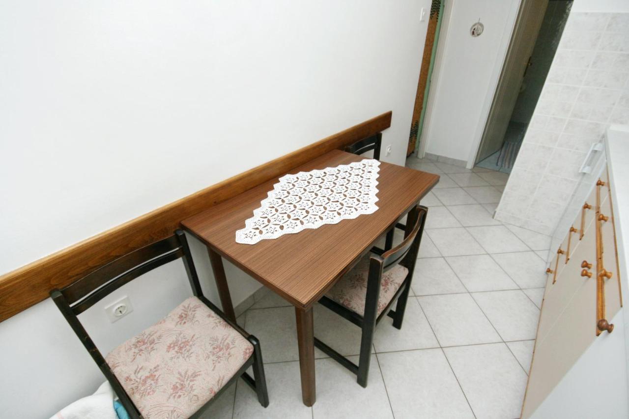 Apartments with a parking space Novi Vinodolski - 5593 Zewnętrze zdjęcie